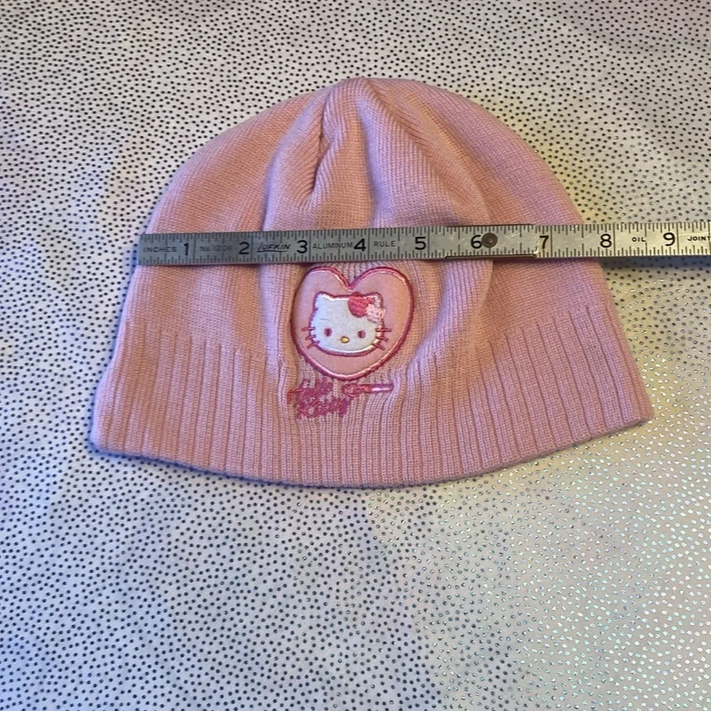 Sanrio girls hat pink in excellent condition hallo kitty